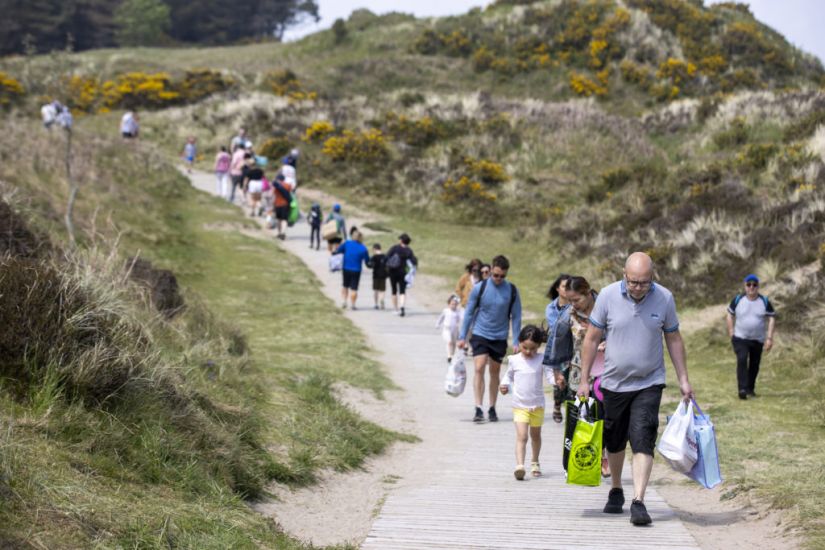 Declining Covid Hospitalisations Put Ireland In ‘Strong Position’ For Bank Holiday