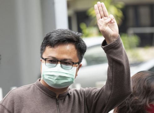 Thai Court Grants Bail To Two Pro-Democracy Activists