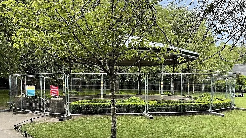 Stephen's Green Bandstand Closed To Protect It From Vandalism - Opw