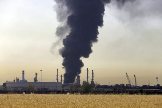 Huge Oil Refinery Fire Near Iranian Capital Extinguished