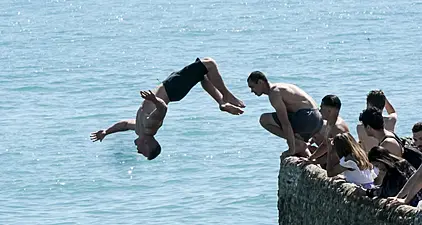 Weekend Weather: Sizzling Daytime Temperatures Followed By Muggy Nights