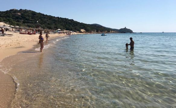Tourists Fined For Taking Sand And Shells From Sardinia’s Beaches