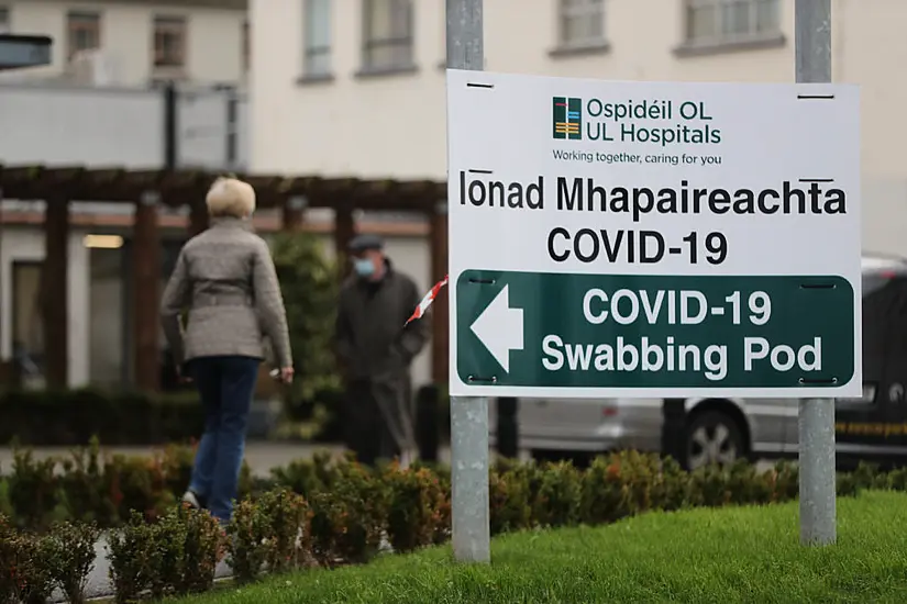 Covid: 1,496 Cases Amid Warning Of Potential Surge Linked To All-Ireland Final