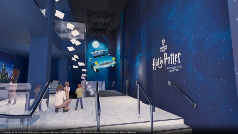 Behind-The-Scenes Photos From Harry Potter Films To Go On Display