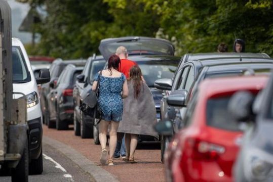 Gardaí Ask Public Not To Park Illegally At Beaches