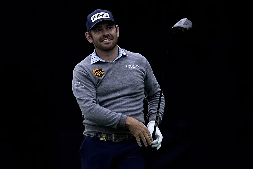 Louis Oosthuizen Holds On To Share Of Lead At Weather-Affected Us Open