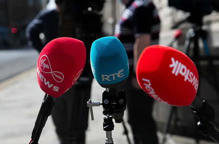 Big Increase In Young People Using Tv As Main News Source, Research Finds