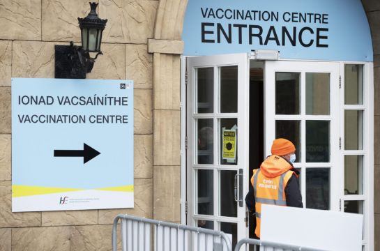 Covid: 581 Cases Confirmed As Eu Delivers On Vaccine Target
