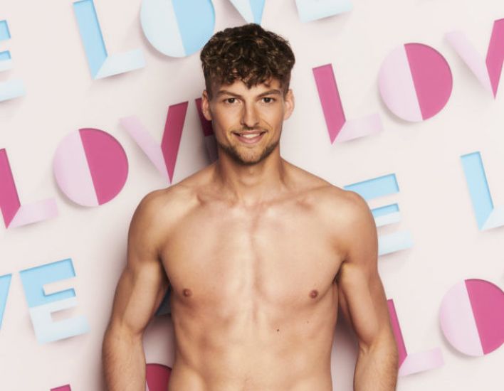 Love Island Star Wants To Show People With Disabilities Have Right To Find Love
