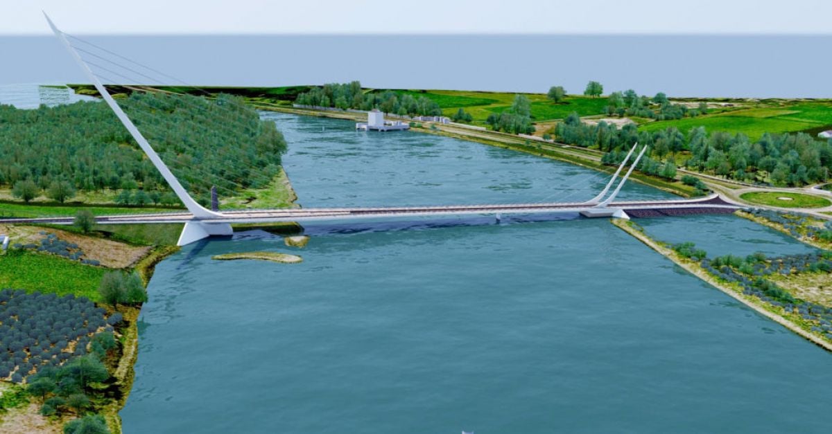Тесният воден мост ще бъде „символ на надеждата“, казва министър