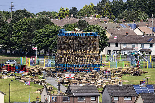 Uk Northern Ireland Committee Head Apologises For ‘Offence’ Caused By Bonfire Tweet