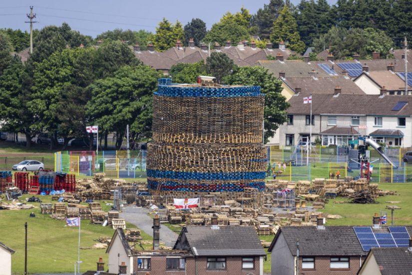 Uk Northern Ireland Committee Head Apologises For ‘Offence’ Caused By Bonfire Tweet