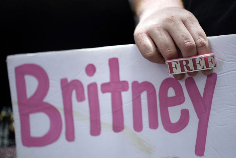 Britney Spears’s Court-Appointed Lawyer Offers Resignation From Conservatorship