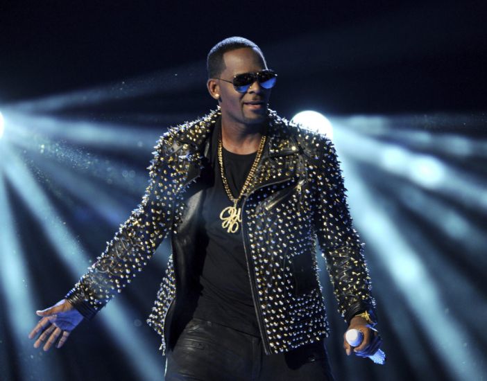 Lawyers Granted Short Delay To Opening Of R Kelly Sex-Trafficking Trial