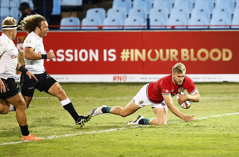 Lions Take Advantage Of Sending Off To Comfortably Beat Sharks