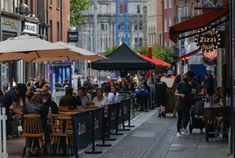 Footfall In Dublin City Centre Up 89% Since Outdoor Dining Return