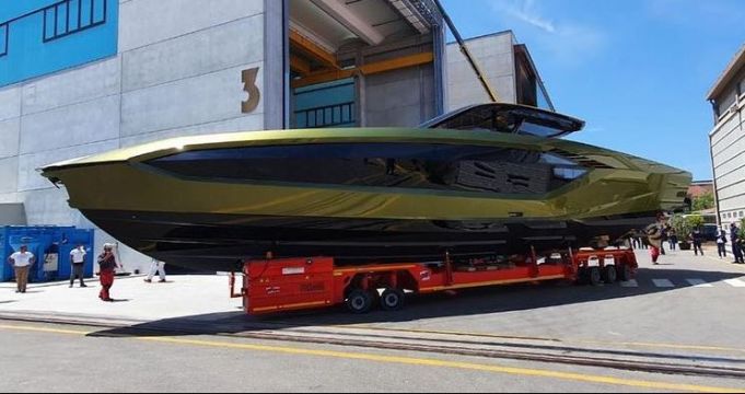 Mcgregor Shows Off His New Lamborghini Superyacht