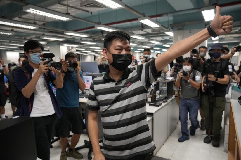 Hong Kong Police Arrest Former Apple Daily Senior Editor