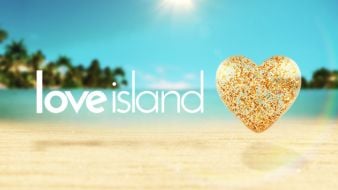 Love Island Boys Take Part In Kissing Game In Casa Amor