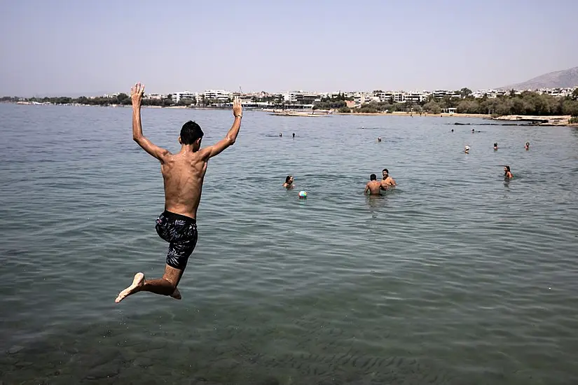 Emergency Measures In Greece As Temperatures To Reach 42C