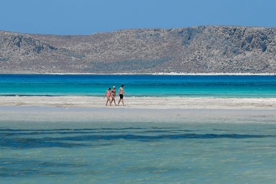 Greece Slaps Restrictions On Two Tourist Islands To Curb Covid