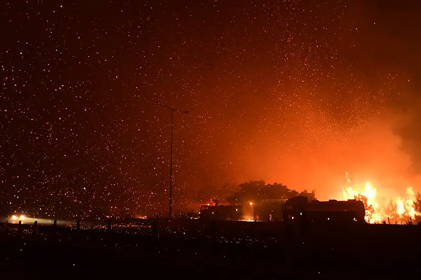 Thousands More Flee Wildfires Outside Athens Amid Heatwave