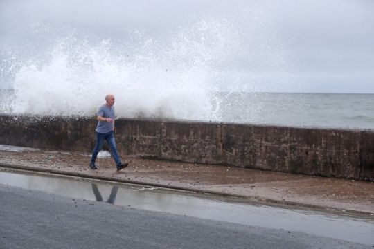Met Éireann Issues Status-Yellow Rain And Wind Warnings For Five Counties