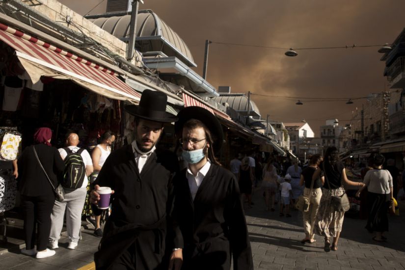 Cloud Of Smoke Over Jerusalem As Fire Crews Tackle Wildfires