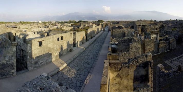 Well-Preserved Skeleton Suggests Greek Cultural Presence In Pompeii