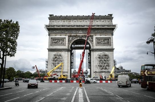 Arc De Triomphe To Be Wrapped Up Whole In Paris Art Installation