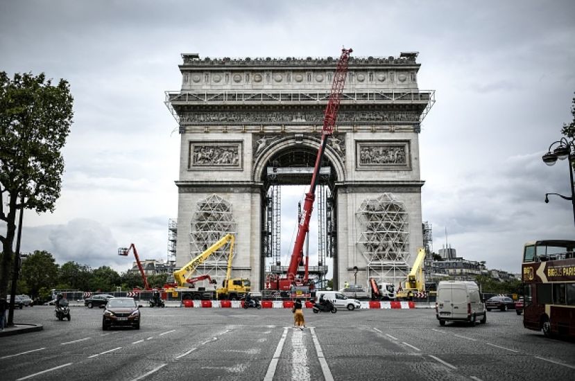 Arc De Triomphe To Be Wrapped Up Whole In Paris Art Installation