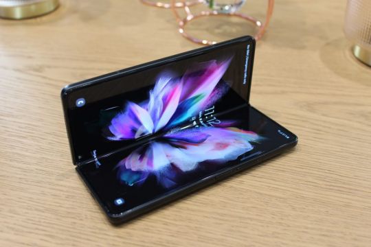 Should You Buy… The Samsung Galaxy Z Fold3?