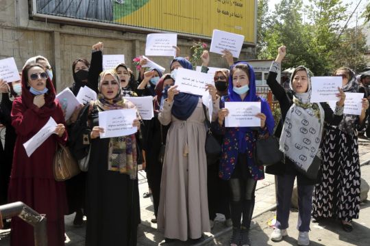 Afghan Women Stage Protest Outside Presidential Palace In Kabul