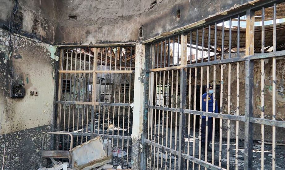 Forty-One Inmates Killed And 80 Injured In Fire At Crowded Indonesian Prison