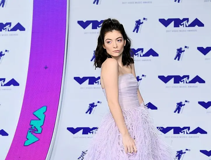 Lorde Explains Why She Pulled Out Of Mtv Vmas Performance