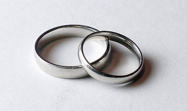 Residence Card Refusal Quashed For Man Who Paid For Sham Marriage