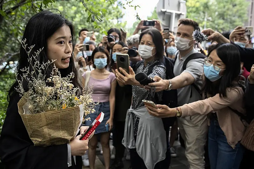 Bystanders Harass Chinese Woman In #Metoo Case Outside Court