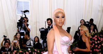 Nicki Minaj Says She Caught Covid And Is Still Researching Vaccines