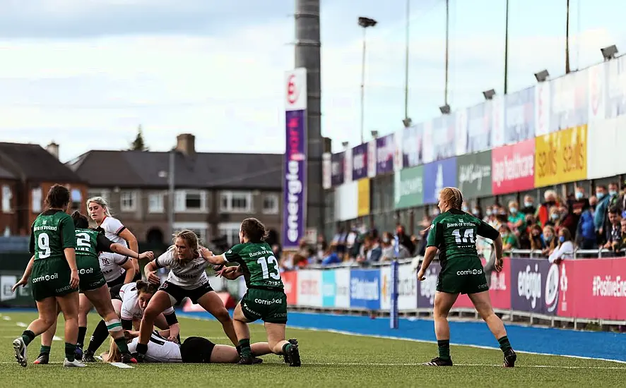 Connacht Women's Team Forced To Change In Area Surrounded By Rats And Rubbish