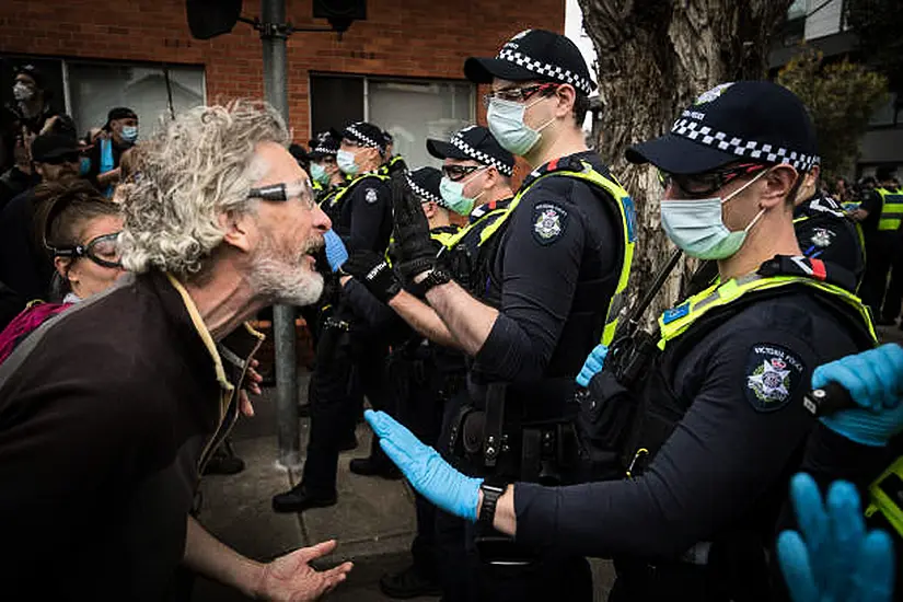 Australian Police Clash With Anti-Lockdown Protesters, Arrest Over 200