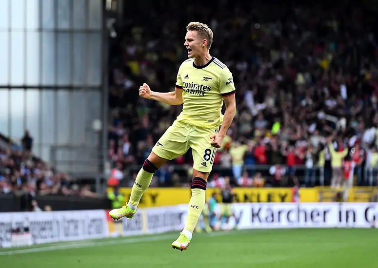 Martin Odegaard’s Stunning Free-Kick Helps Arsenal Beat Burnley