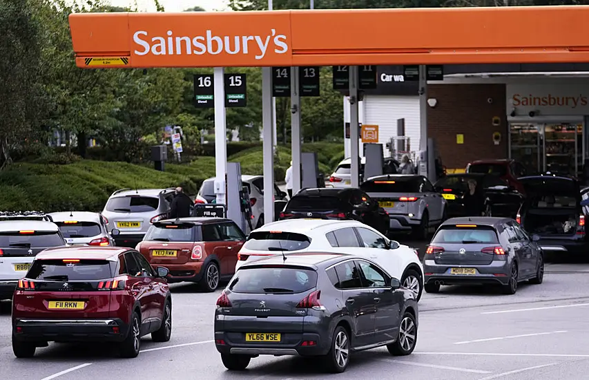 Unions Attack Moves To Tempt European Lorry Drivers Back To The Uk