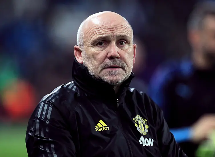 Manchester United Assistant Mike Phelan Extends His Old Trafford Stay