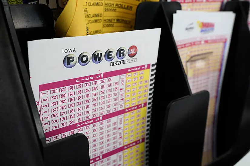 Single Ticket Wins £514M Powerball Jackpot In Us