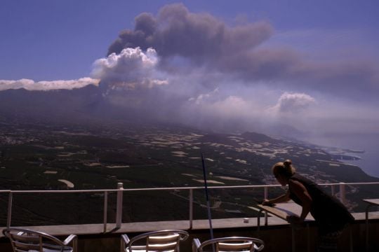 La Palma Volcano Roars Again, Spewing Thicker Lava