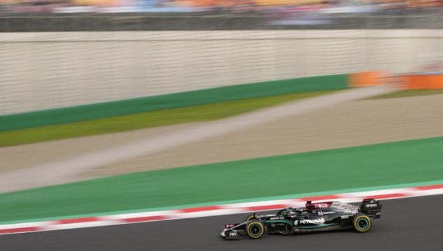 Lewis Hamilton Dominates Practice In Turkey After Suffering Grid Penalty