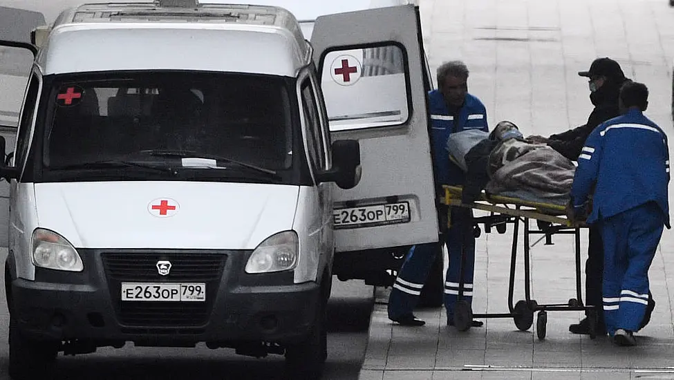 Russia's Daily Covid-19 Death Toll Hovers Near All-Time High