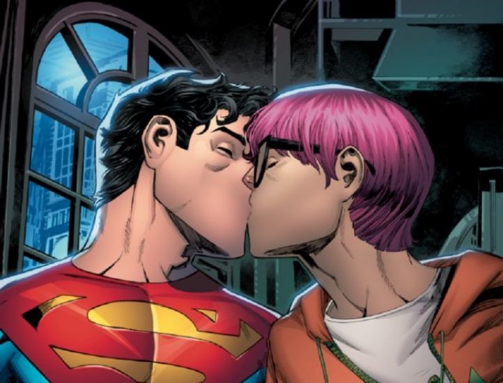 Superman Comes Out As Bisexual In New Comic Book