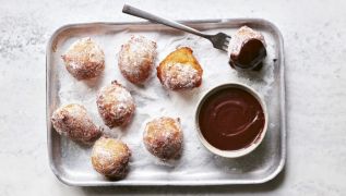 Gordon Ramsay’s Mini Cinnamon Doughnuts With Chilli Chocolate Dipping Sauce