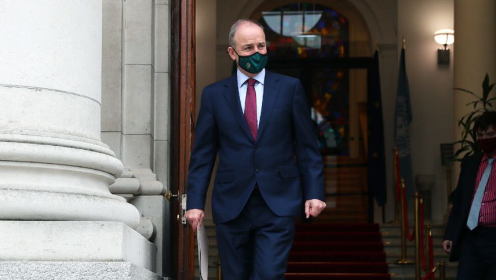 Continued Use Of Covid Certs And Masks ‘On The Agenda’, Taoiseach Says